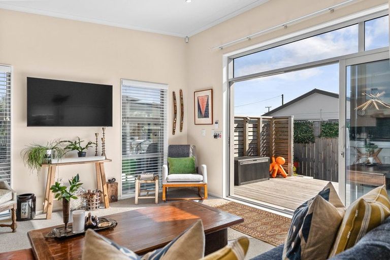 Photo of property in 15a Esther Street, Martinborough, 5711