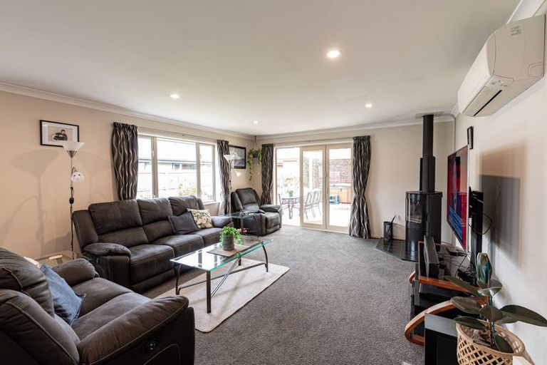 Photo of property in 27d Masefield Drive, Rolleston, 7614