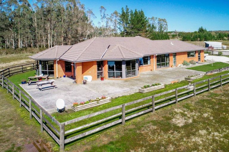 Photo of property in 106 Mcpadden Road, Westport, 7892