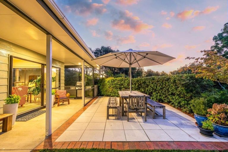 Photo of property in 33 Paremata Haywards Road, Pauatahanui, Porirua, 5381
