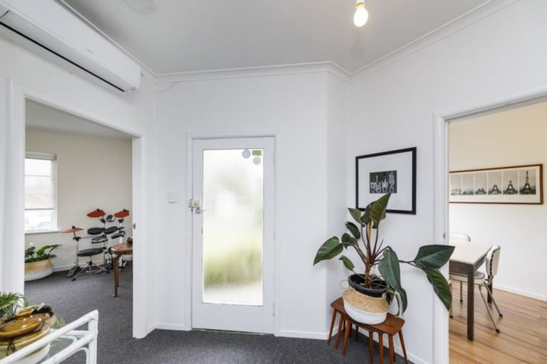 Photo of property in 34 Rainforth Street, Roslyn, Palmerston North, 4414