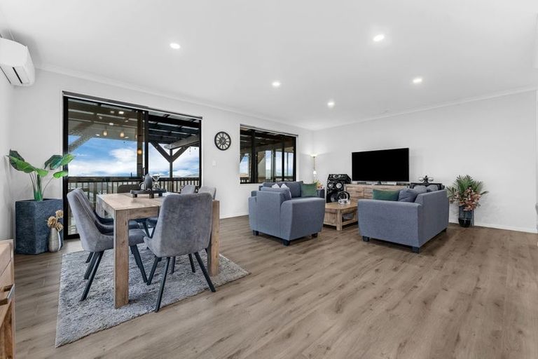 Photo of property in 16 Skiffington Road, Pokeno, 2402