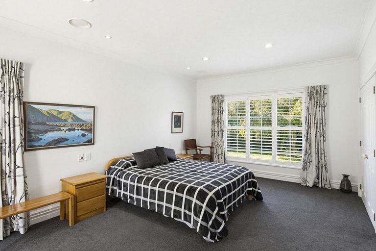 Photo of property in 1 Maple Lane, Waikanae, 5036