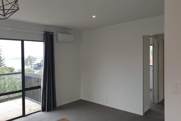 Photo of property in 56 Marellen Drive, Red Beach, 0932