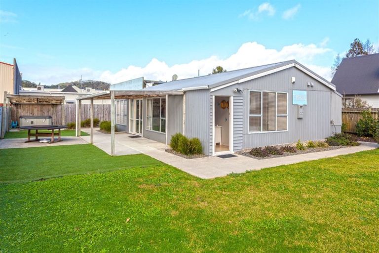 Photo of property in 3 Kenneth Avenue, Whitianga, 3510