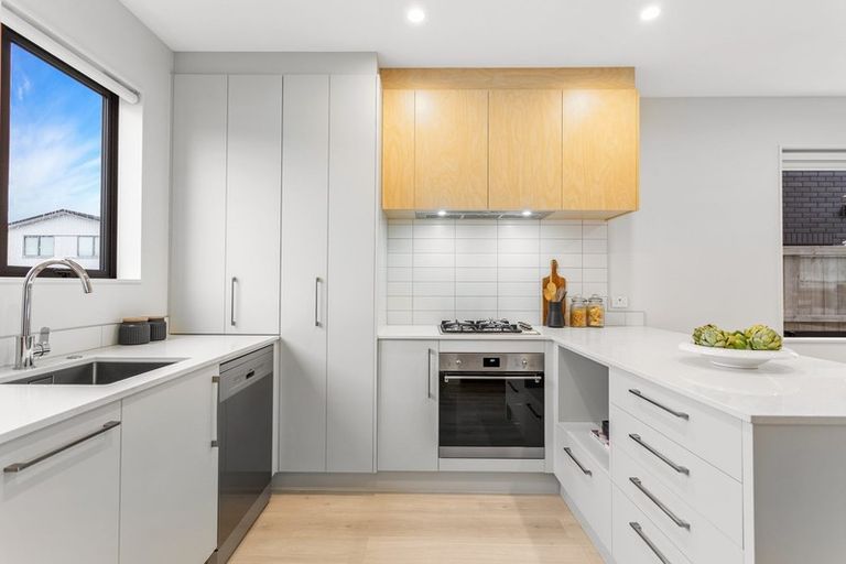 Photo of property in 17 Lady Mckenzie Mews, Takanini, 2112