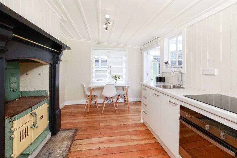 Photo of property in 102 Mackay Street, Thames, 3500