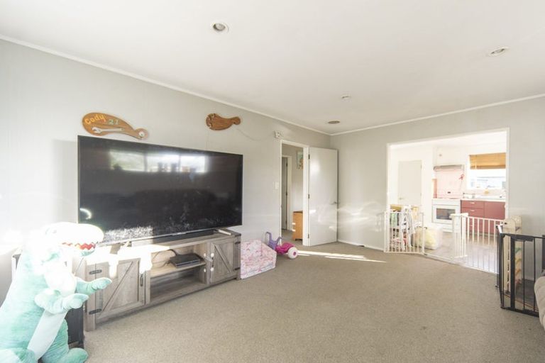 Photo of property in 50 Oakfield Crescent, Pukete, Hamilton, 3200