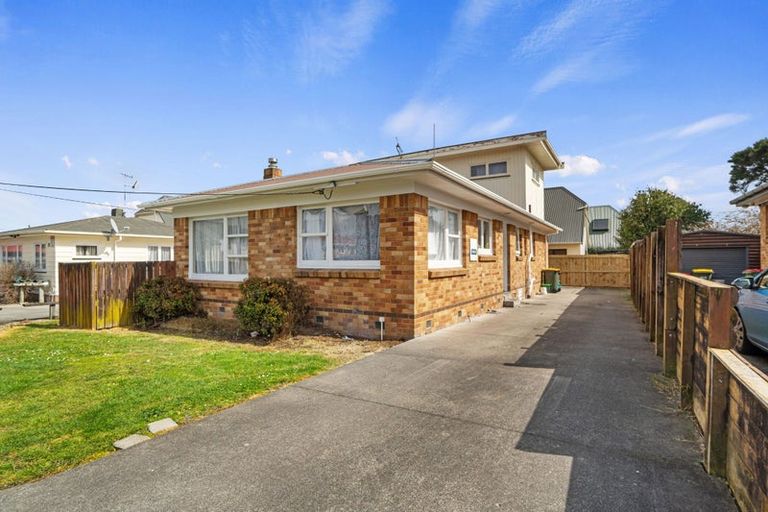 Photo of property in 17 Hogan Street, Hamilton East, Hamilton, 3216
