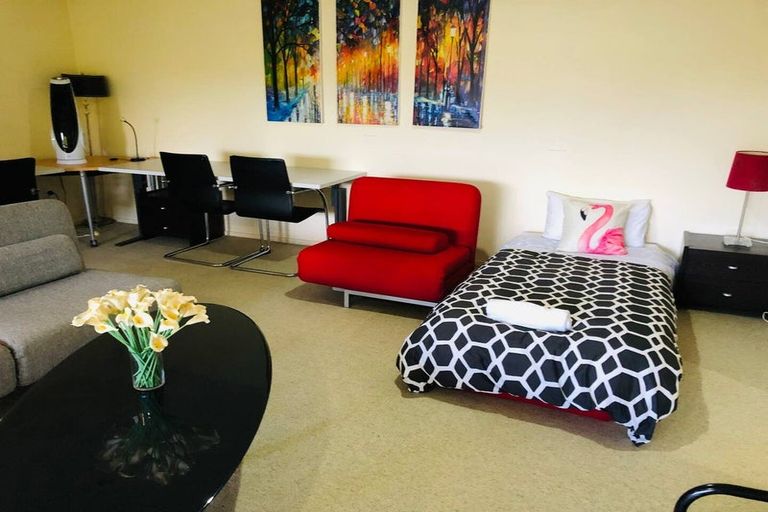 Photo of property in 118 Onetaunga Road, Chatswood, Auckland, 0626