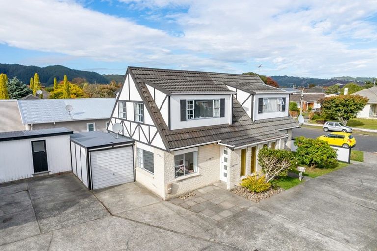 Photo of property in 11f5- John Street, Trentham, Upper Hutt, 5018