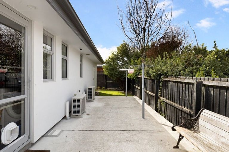 Photo of property in 44 Crombie Green, Northwood, Christchurch, 8051
