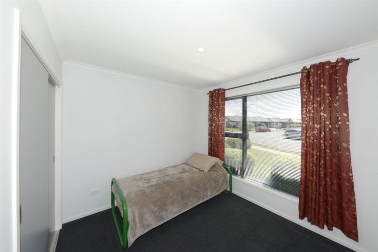 Photo of property in 22 Hartford Crescent, Rolleston, 7615