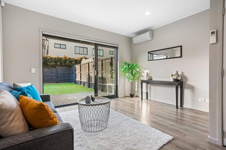 Photo of property in 13 Kerewhenua Crescent, Hobsonville, Auckland, 0616