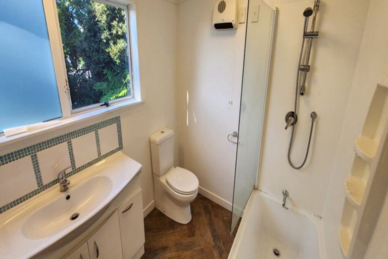 Photo of property in 10b Camden Street, Vogeltown, New Plymouth, 4310