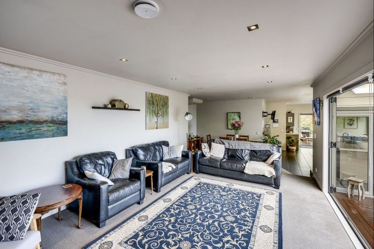 Photo of property in 49 Chaucer Road, Hospital Hill, Napier, 4110