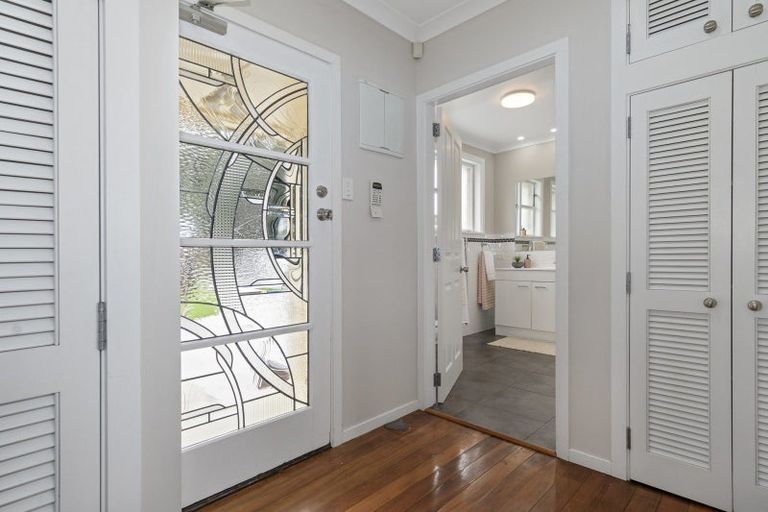 Photo of property in 2/935 Cameron Road, Gate Pa, Tauranga, 3112