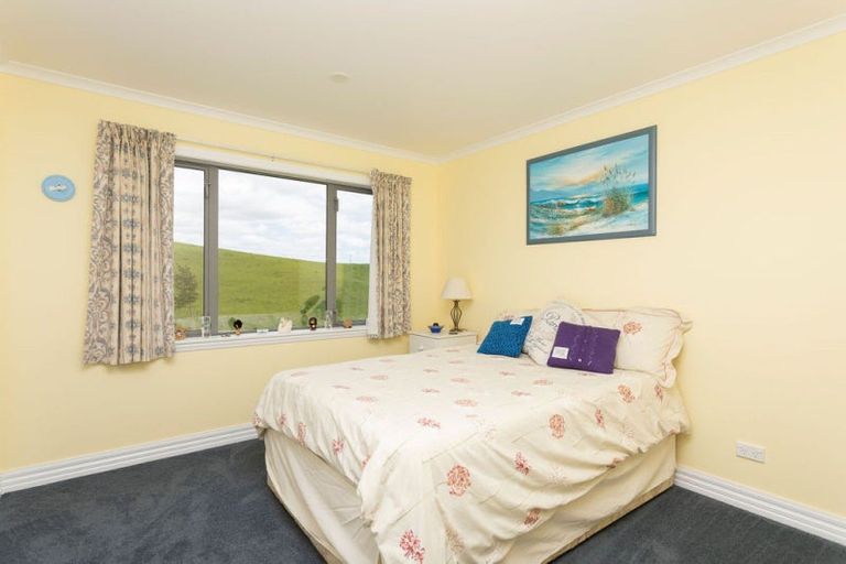 Photo of property in 63 Knight Road, Dannevirke, 4976