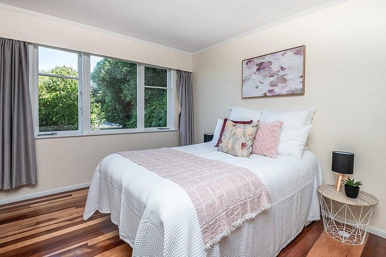 Photo of property in 26 Arapiko Street, Johnsonville, Wellington, 6037