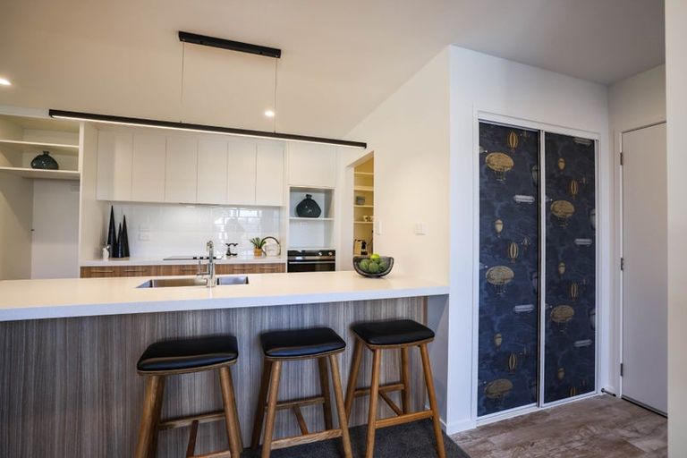 Photo of property in 2/14 Woodhouse Street, Linwood, Christchurch, 8062