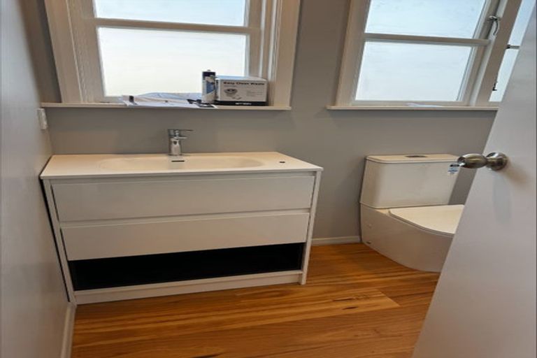 Photo of property in 139 Aorangi Road, Bryndwr, Christchurch, 8053