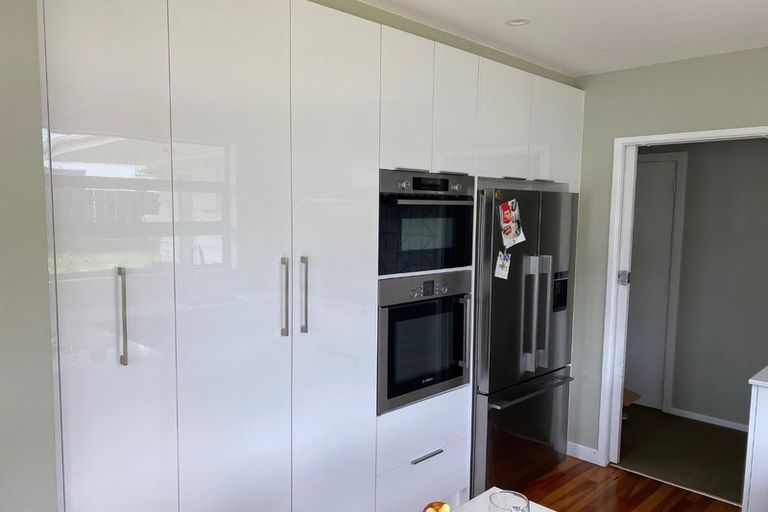 Photo of property in 1 Lomita Road, Johnsonville, Wellington, 6037
