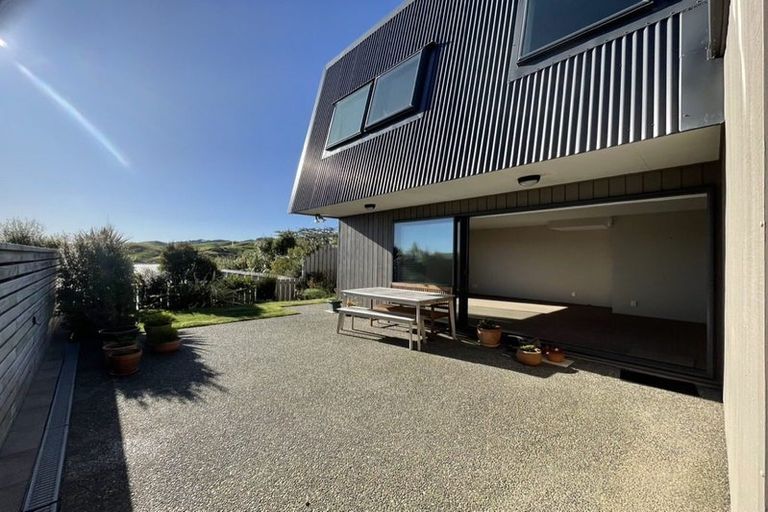 Photo of property in 15 Lacebark Lane, Woodridge, Wellington, 6037