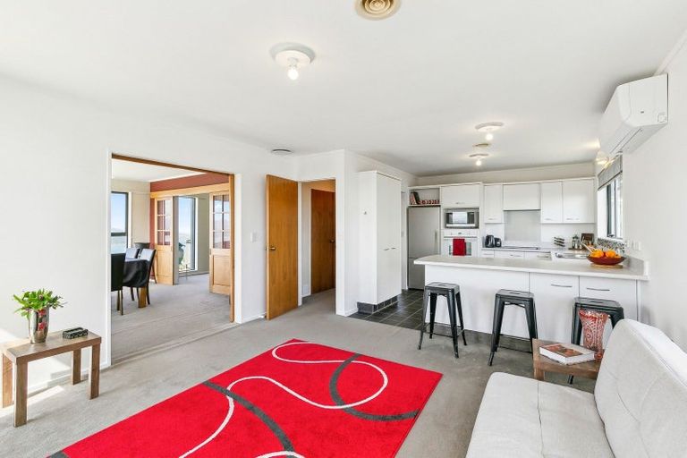 Photo of property in 2 Sirsi Terrace, Broadmeadows, Wellington, 6035