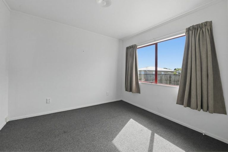 Photo of property in 8 Beech Place, Owhata, Rotorua, 3010