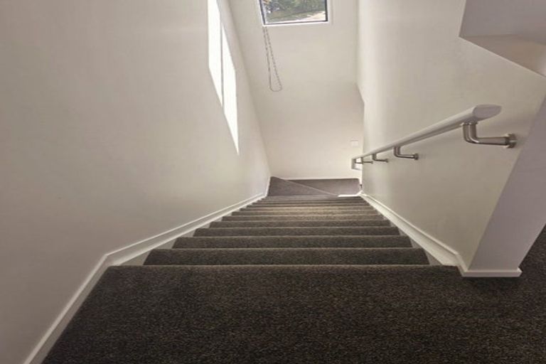 Photo of property in 2/66 Metcalfe Road, Ranui, Auckland, 0612