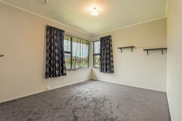 Photo of property in 8 Chippendale Crescent, Highbury, Palmerston North, 4412