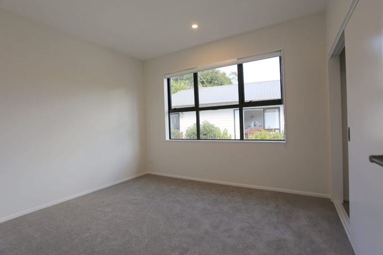 Photo of property in 46 Topliss Drive, Northcross, Auckland, 0632