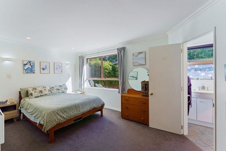 Photo of property in 15 Alexander Street, Waikanae, 5036