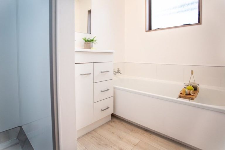 Photo of property in 48 Olive Terrace, Paraparaumu Beach, Paraparaumu, 5032