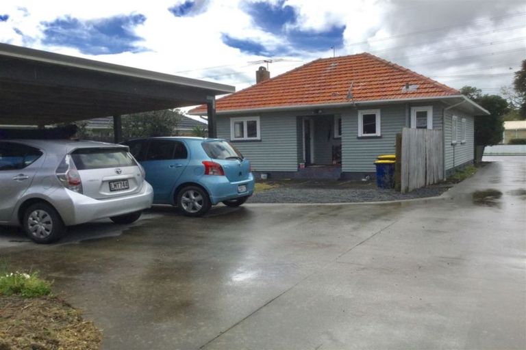 Photo of property in 139 Portage Road, New Lynn, Auckland, 0600