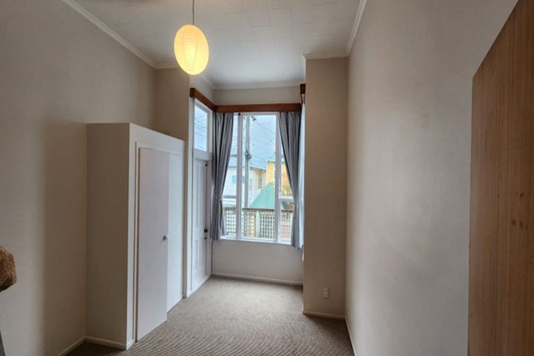 Photo of property in 31 Austin Street, Mount Victoria, Wellington, 6011
