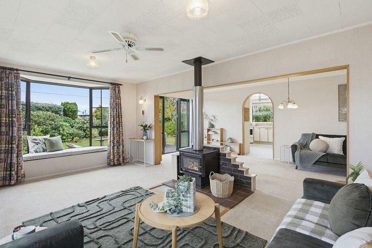 Photo of property in 38 Rimu Street, Waikanae, 5036