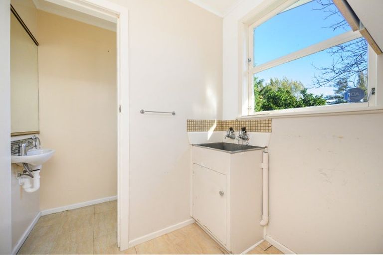 Photo of property in 28 Buick Crescent, Awapuni, Palmerston North, 4412