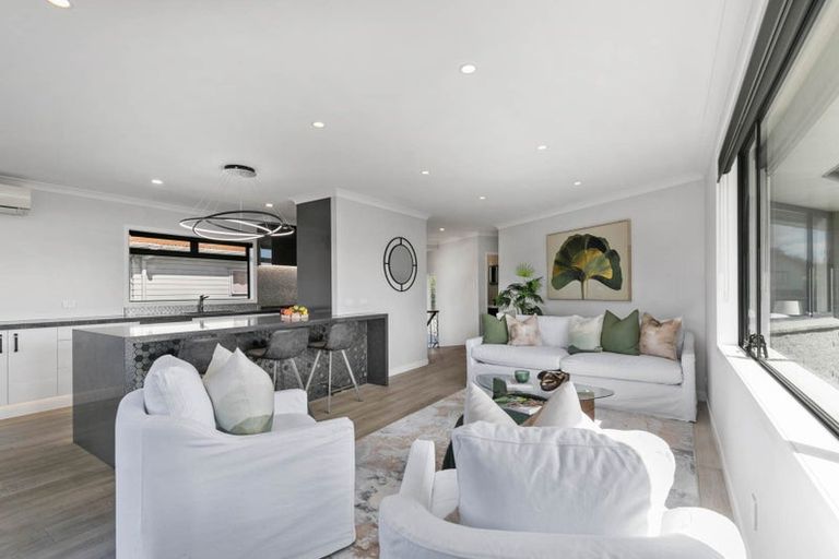 Photo of property in 2a Redwood Drive, Massey, Auckland, 0614