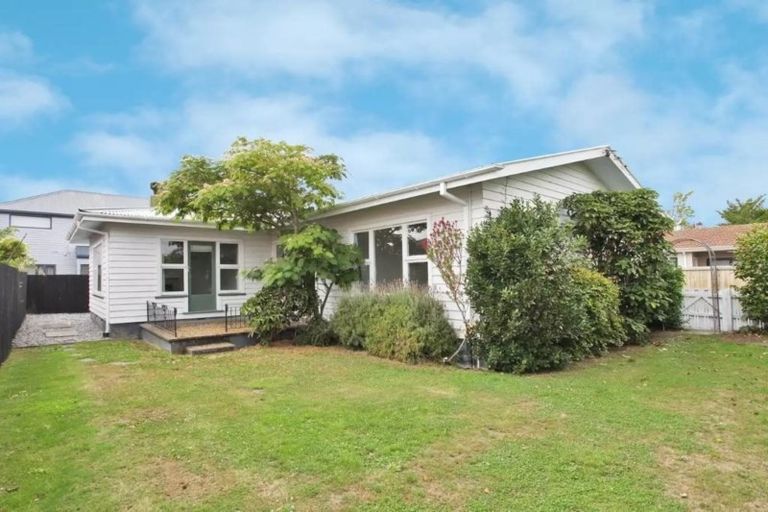 Photo of property in 36 Euston Street, Riccarton, Christchurch, 8041