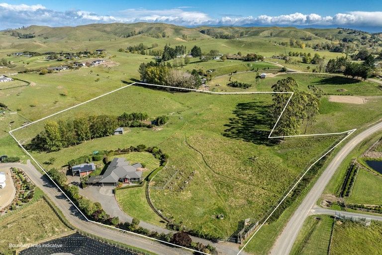 Photo of property in 9 Tui Drive, Waipukurau, 4281