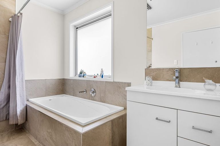 Photo of property in 61 Vivian Street, Burwood, Christchurch, 8083