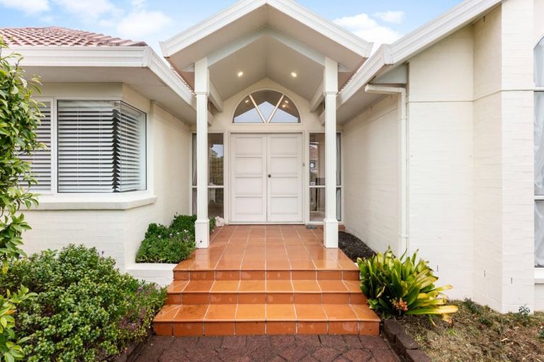 Photo of property in 19 Bronte Place, Somerville, Auckland, 2014