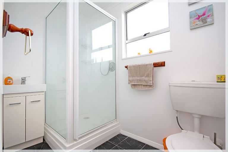 Photo of property in 67 Hartley Street, Foxton Beach, Foxton, 4815