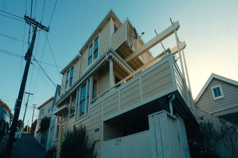 Photo of property in 72 Thompson Street, Mount Cook, Wellington, 6011