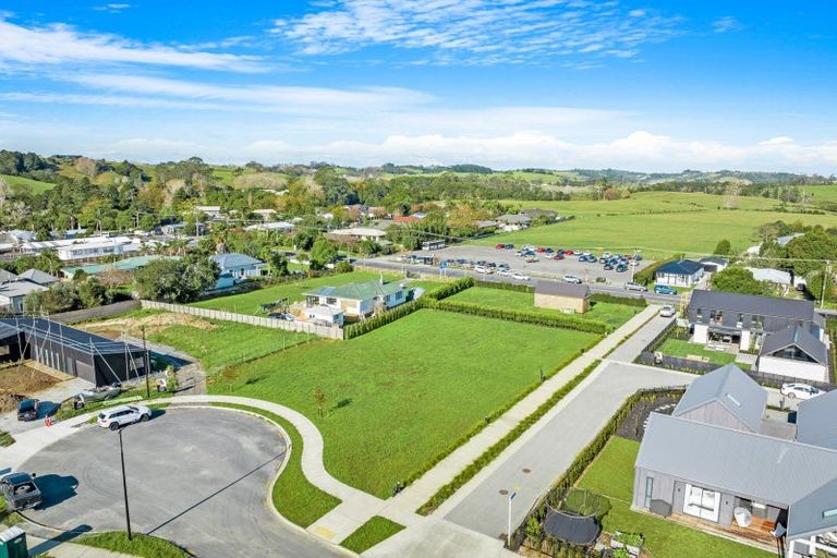 Photo of property in 18 Tiaki Lane, Matakana, 0985