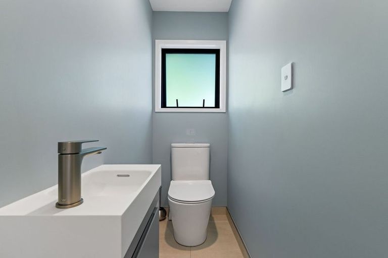 Photo of property in 14a Assisi Street, Mount Pleasant, Christchurch, 8081