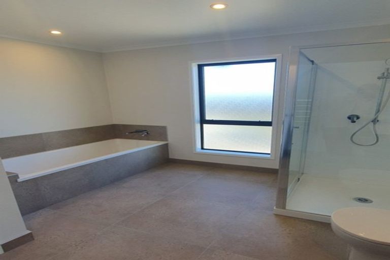 Photo of property in 24 Piripono Crescent, Pukekohe, 2120