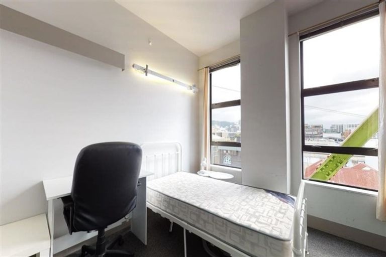 Photo of property in Urbane Apartments, 14/29 Webb Street, Mount Cook, Wellington, 6011