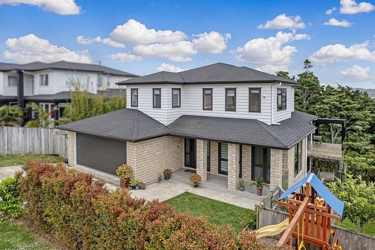 Photo of property in 13 Spyglass Street, Red Beach, 0932